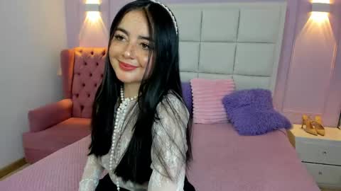 Snapshot of ashley_petit chatting on 05/31/26, 01:18 ashley_petit online show from 05/31/26, 01:18