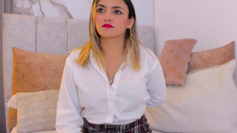 Camila online show from 01/28/25, 08:26