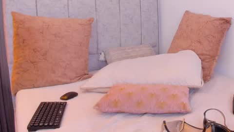 Camila online show from 01/29/25, 11:46