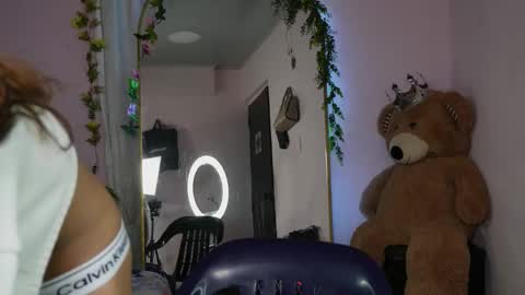 ashley_winhouse online show from 04/26/26, 07:33