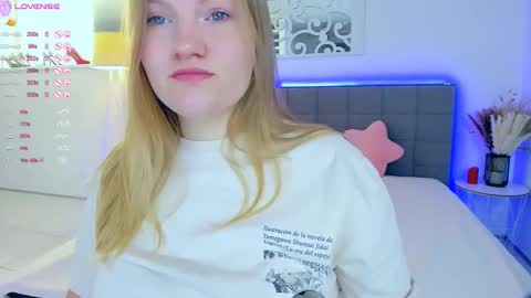 AshleyJonse online show from 09/14/25, 05:17