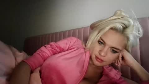 ashleymaddyyyy647935 online show from 04/25/26, 04:04