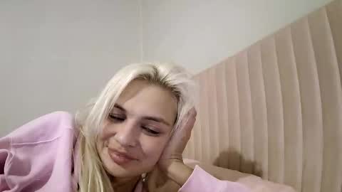 ashleymaddyyyy647935 online show from 04/29/26, 07:45
