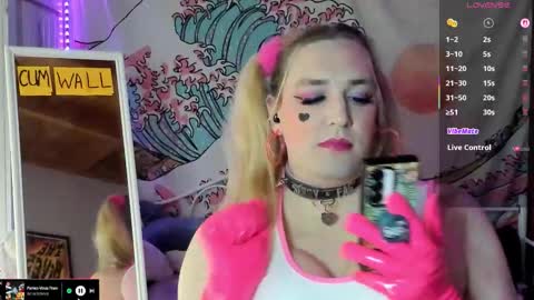 Snapshot of ashleyqt_aus chatting on 10/07/25, 07:16 AshleyQT online show from 10/07/25, 07:16