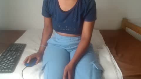 ashleyt255 online show from 09/23/25, 07:06