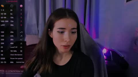 Ashley online show from 11/11/25, 01:11