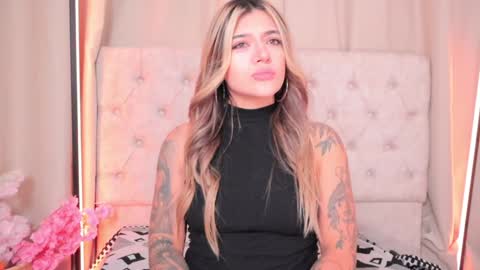 Snapshot of ashleyvalirya chatting on 01/06/25, 03:42 Ashley Lauren online show from 01/06/25, 03:42