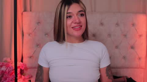 Snapshot of ashleyvalirya chatting on 02/07/25, 09:58 Ashley Lauren online show from 02/07/25, 09:58