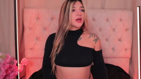 Snapshot of ashleyvalirya chatting on 02/11/25, 04:11 Ashley Lauren online show from 02/11/25, 04:11