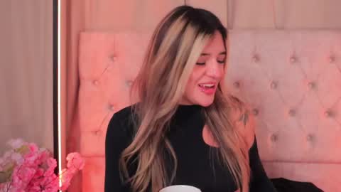 Snapshot of ashleyvalirya chatting on 02/11/25, 07:12 Ashley Lauren online show from 02/11/25, 07:12