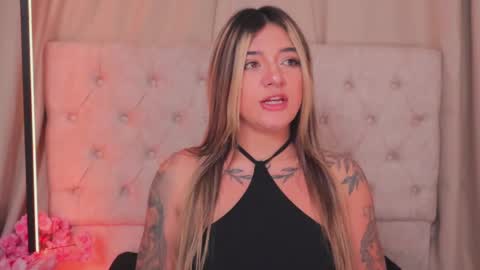 Snapshot of ashleyvalirya chatting on 02/26/25, 07:09 Ashley Lauren online show from 02/26/25, 07:09