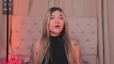 Snapshot of ashleyvalirya chatting on 03/04/25, 03:44 Ashley Lauren online show from 03/04/25, 03:44