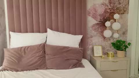 AshleyVance online show from 06/11/26, 06:50
