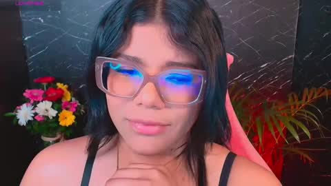 Ashleyy18   online show from 10/19/25, 12:00