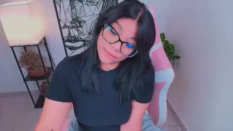 Ashleyy18   online show from 07/12/26, 11:51