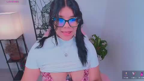 Ashleyy18   online show from 07/26/26, 12:52