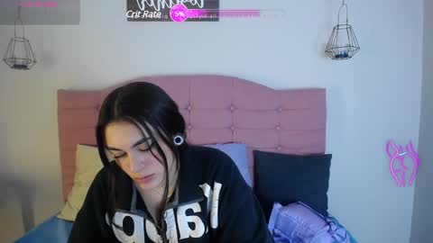 kylie online show from 03/01/25, 03:32