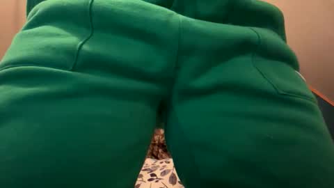 Snapshot of ashleyynicholee chatting on 12/15/25, 05:55 ashleyynicholee online show from 12/15/25, 05:55