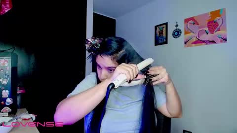 ashliecooperr online show from 12/19/25, 05:47