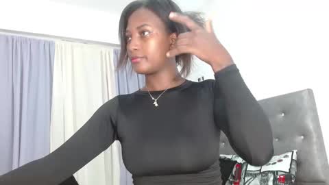 Snapshot of ashliegreen1 chatting on 12/17/24, 03:28 AshlieGreen online show from 12/17/24, 03:28