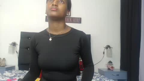 Snapshot of ashliegreen1 chatting on 02/19/25, 02:55 AshlieGreen online show from 02/19/25, 02:55