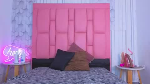 ashlleyray online show from 06/22/26, 07:11