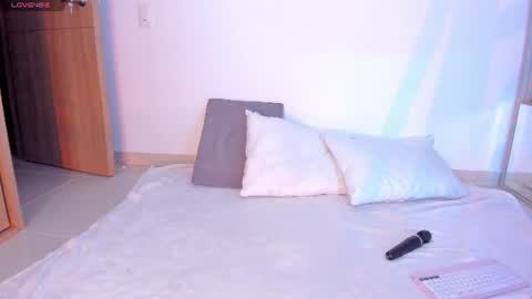 Paula Baleta  online show from 06/14/26, 03:41