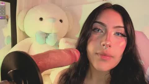Snapshot of ashlynnlowe_ chatting on 05/01/26, 10:36 Ash online show from 05/01/26, 10:36