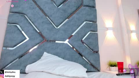 Ashly  online show from 12/28/24, 11:05