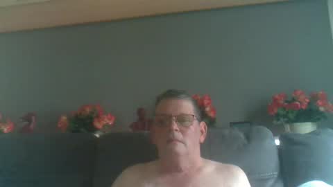 Snapshot of ashwin1964 chatting on 04/04/26, 12:24 Ashwin online show from 04/04/26, 12:24