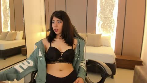 A S I A  online show from 05/25/26, 07:31