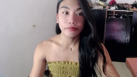 Snapshot of asian_alliyah chatting on 05/11/26, 02:28 asian_alliyah online show from 05/11/26, 02:28