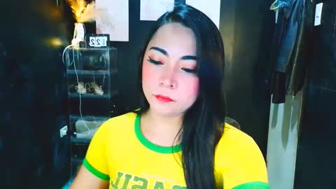 Snapshot of asian_evelyn chatting on 03/23/26, 11:14 evelyn online show from 03/23/26, 11:14