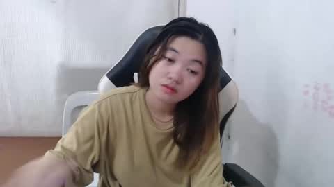 Snapshot of asian_honey69 chatting on 03/20/26, 06:07 bb girl online show from 03/20/26, 06:07