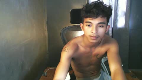 Snapshot of asian_hunk_moreno chatting on 07/03/26, 06:20 Yuri online show from 07/03/26, 06:20