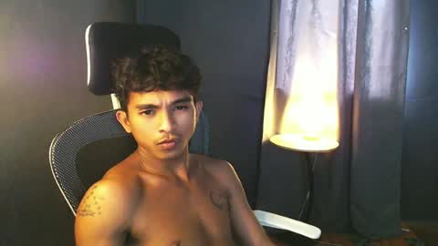 Snapshot of asian_hunk_moreno chatting on 07/07/26, 06:47 Yuri online show from 07/07/26, 06:47