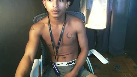 Snapshot of asian_hunk_moreno chatting on 07/07/26, 07:23 Yuri online show from 07/07/26, 07:23