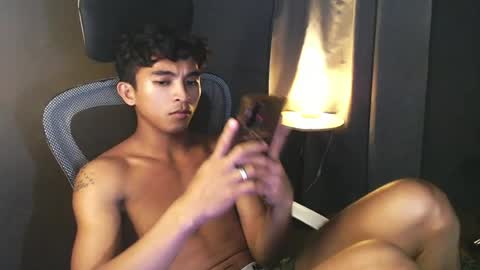 Snapshot of asian_hunk_moreno chatting on 07/09/26, 07:40 Yuri online show from 07/09/26, 07:40