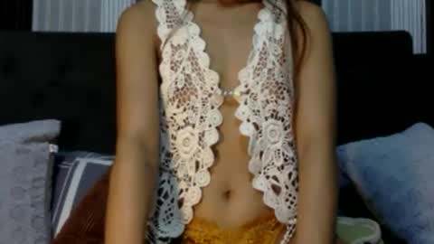 Snapshot of asian_love4u chatting on 01/08/26, 10:12 mari online show from 01/08/26, 10:12
