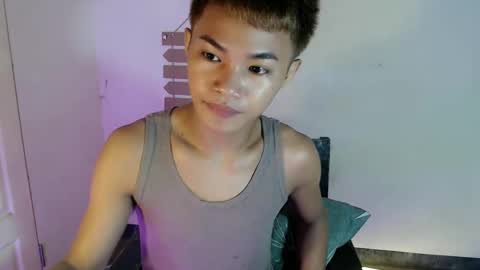 Snapshot of asian_lover05 chatting on 04/14/26, 04:57 asian_lover05 online show from 04/14/26, 04:57