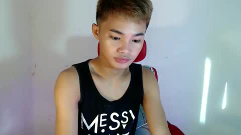 Snapshot of asian_lover05 chatting on 04/26/26, 11:02 asian_lover05 online show from 04/26/26, 11:02