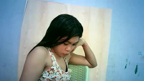 Snapshot of asian_novielyn19xxx chatting on 05/27/26, 01:57 asian_novielyn19xxx online show from 05/27/26, 01:57