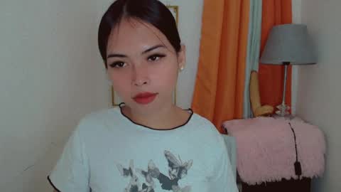 Snapshot of asian_pinay_oldlover chatting on 07/16/26, 11:11 Angel online show from 07/16/26, 11:11