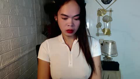asian_pretty143 online show from 04/24/26, 11:34