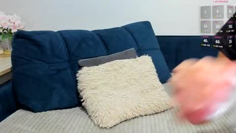 Snapshot of asian_pussy_cat chatting on 10/13/25, 06:13 Hare online show from 10/13/25, 06:13