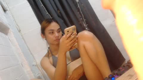 Snapshot of asian_reyshell chatting on 01/17/25, 06:47 Reyshell online show from 01/17/25, 06:47