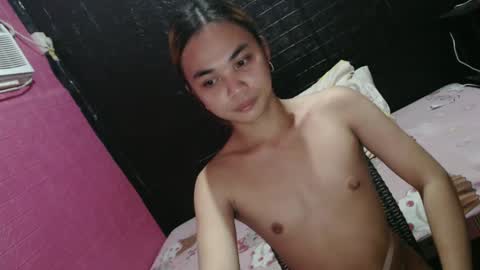 Snapshot of asian_reyshell chatting on 02/23/25, 05:50 Reyshell online show from 02/23/25, 05:50