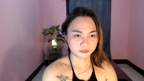 Snapshot of asian_reyshell chatting on 06/27/26, 11:04 Reyshell online show from 06/27/26, 11:04