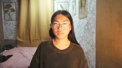 Rhean online show from 09/16/25, 11:44