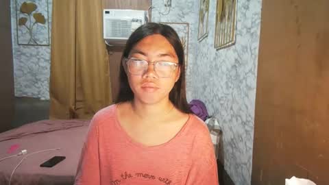 Rhean online show from 09/25/25, 10:24